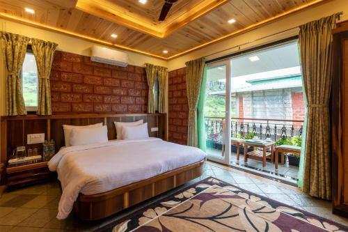Stayvista At Status Villa
