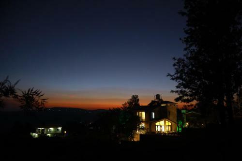 Hostal Vajra Villa