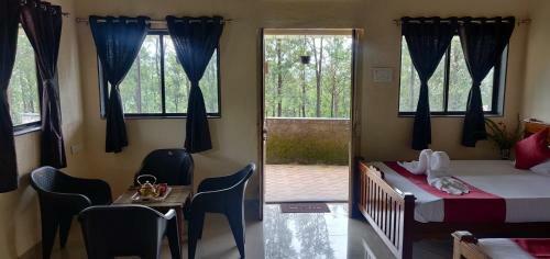Hostal Silvermist Cottage