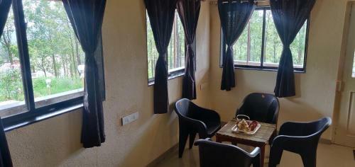 Hostal Silvermist Cottage