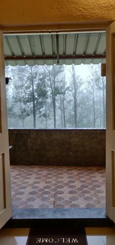Hostal Silvermist Cottage