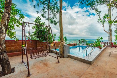 Villa Saffronstays Tudor Rose