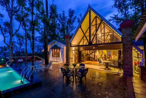Villa Saffronstays Tudor Rose
