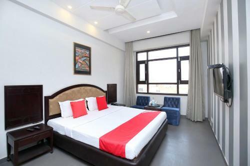 Capital O 23498 Hotel Jane Royale