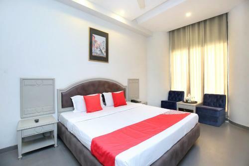 Capital O 23498 Hotel Jane Royale