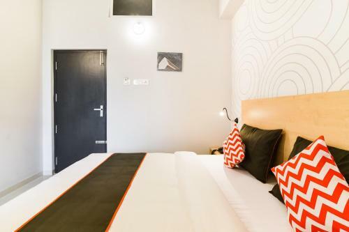 Hotel Collection O 39727 Tidel Park