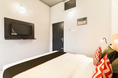 Hotel Collection O 39727 Tidel Park