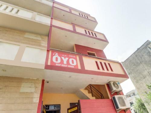 Hotel Oyo 82105 Deep Guest House