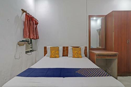 Spot On 81126 Hotel Indrashan