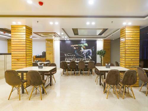 Fabhotel Palash