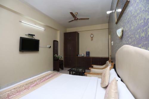 Oyo 4103 Apartment Atithi Ashray