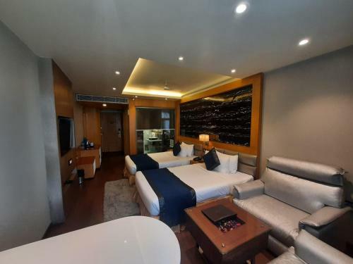 A Boutique Hotel Grand Empire