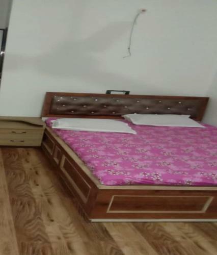 Oyo 83090 Hotel Palash Inn
