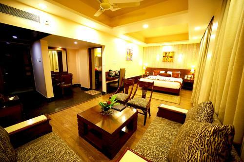 The Red Velvet Hotel Samarpan Patna