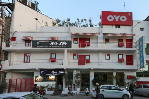 Oyo 688 Hotel Marina