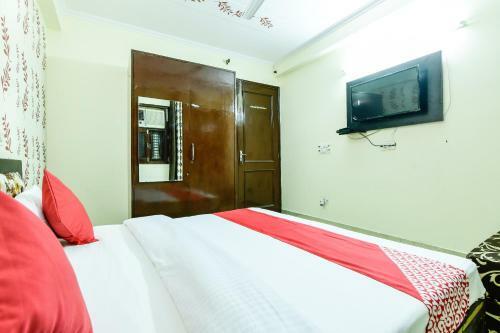 Oyo 24298 Hotel High Sky