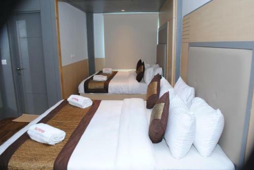 Hotel Superb Near New Delhi Railway Station