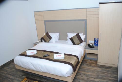 Hotel Superb Near New Delhi Railway Station