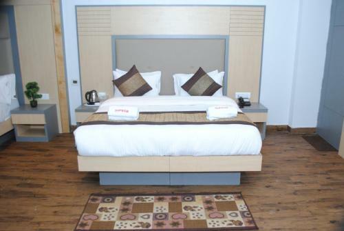 Hotel Superb Near New Delhi Railway Station
