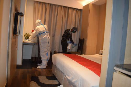 Hotel Superb Near New Delhi Railway Station