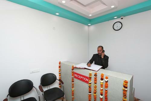 Hotel Oyo 28715 Acclaim