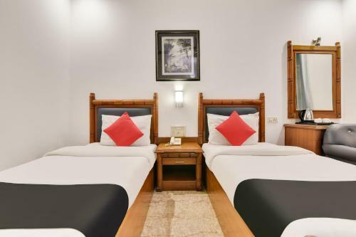 Capital O 44526 Hotel Tjs Royale