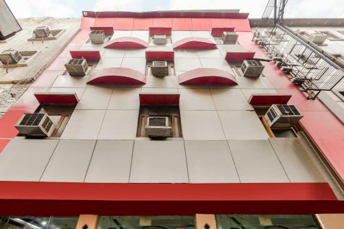 Oyo 67901 Hotel Yugh Dx