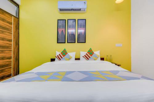 Hostal Oyo 47968 Dwarka Cozy Stay