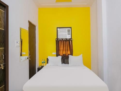 Hostal Vaccinated Staff - Oyo 78805 Decent Cozy Inn