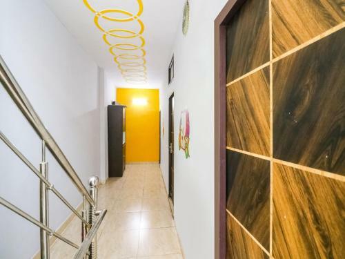 Hostal Vaccinated Staff - Oyo 78805 Decent Cozy Inn