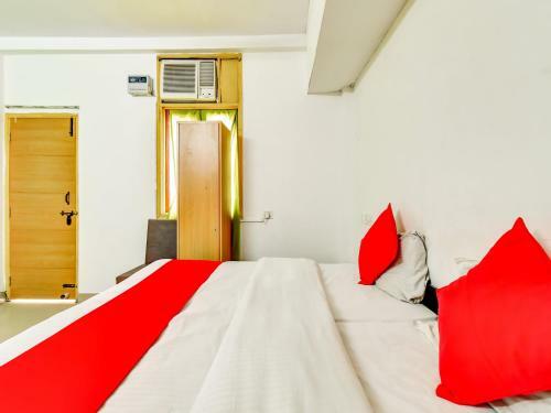 Hotel Oyo 73570 Discovery Inn