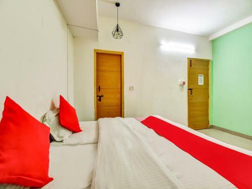 Hotel Oyo 73570 Discovery Inn