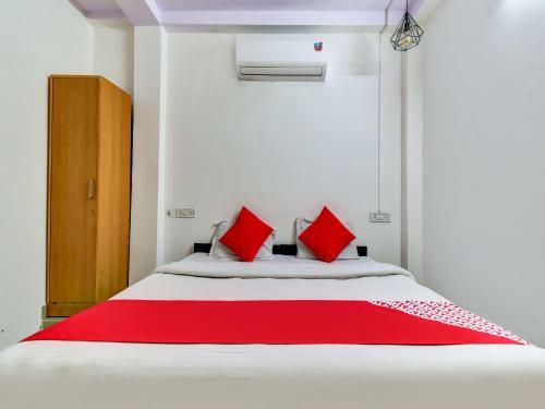 Hotel Oyo 73570 Discovery Inn