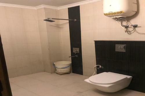 Oyo 75216 Hotel Castella