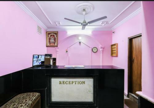 Hostal Hotel Raj Hans Dx