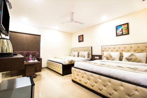Hotel Happy Stay
