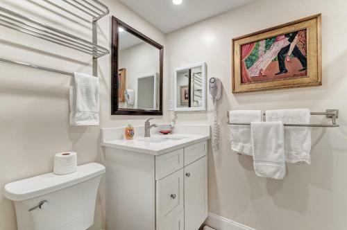 Apartamento Sea Grape Inn 4- Beachfront Property
