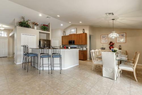 Enchanted Views, Wondrous Memories, Water Views With Heated Pool & Spa