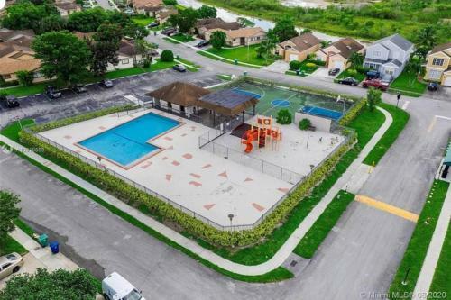Beautiful Villa In Miramar