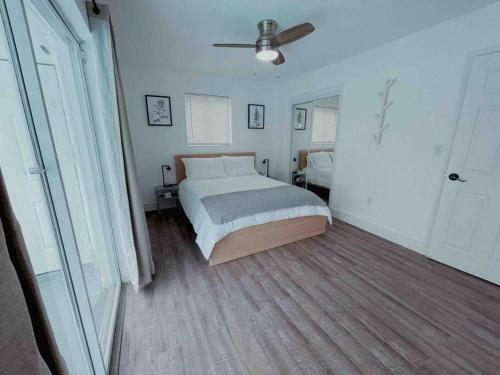 Dream Vacation Home 4/2 W/heated Pool