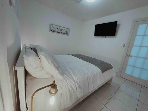 Dream Vacation Home 4/2 W/heated Pool
