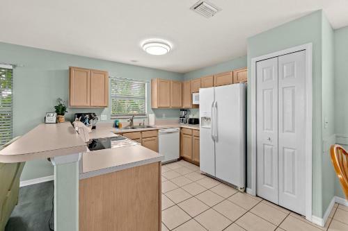 Close To The Beach 3-2 Relaxing Townhome