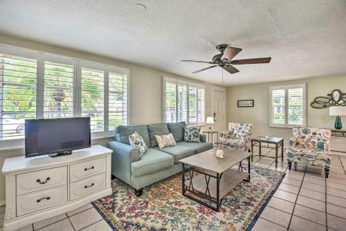 Nokomis Abode With Private Pool 1 Mi To Beach!