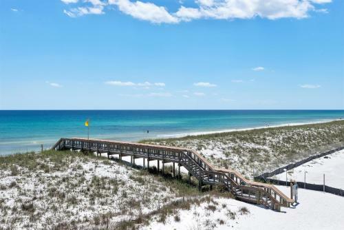 Oceanfront 3bed/3bath Townhouse W/ Arcades