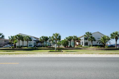 Oceanfront 3bed/3bath Townhouse W/ Arcades