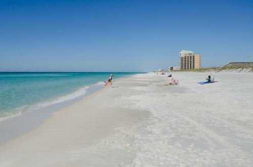 Oceanfront 3bed/3bath Townhouse W/ Arcades