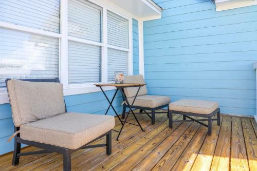 Apartamento Waterfront Home, Short Walk To Beach, Deck/balcony