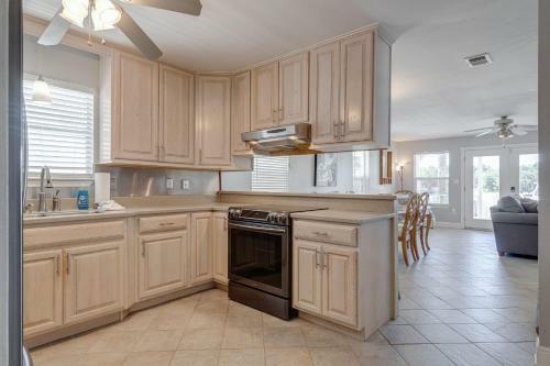 New 4br House With Private Pool In Navarre