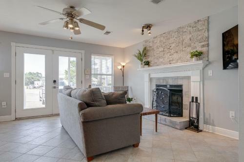 New 4br House With Private Pool In Navarre