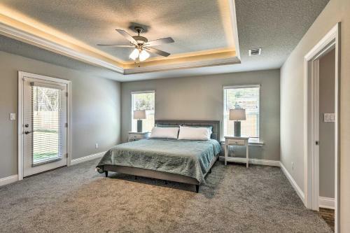 Upscale Navarre Retreat With Fully Fenced Yard!